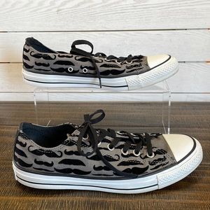 Men’s All-Star Converse Velvet Mustache Gray/Black, size 8